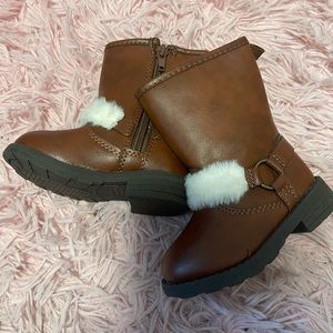 Carters fall boots size 4c